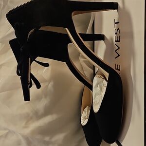 Nine West Black Suede Heels with Bow Accent